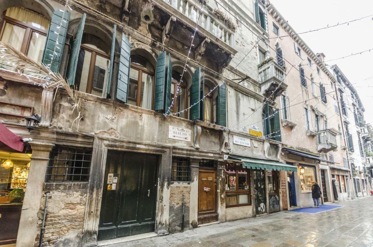 Corte Rialto Венеция Екстериор снимка
